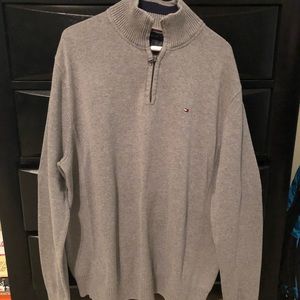 Tommy Hilfiger sweater